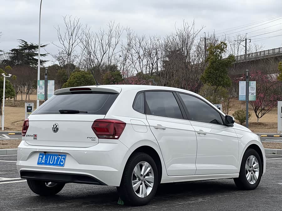 Volkswagen Polo 2020 car image #6