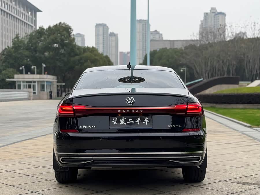 Volkswagen Passat 2025 car image #6