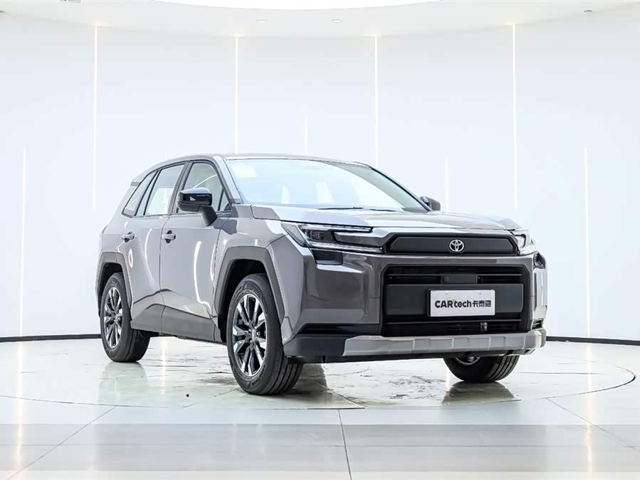 Toyota RAV4 2026 car image #6