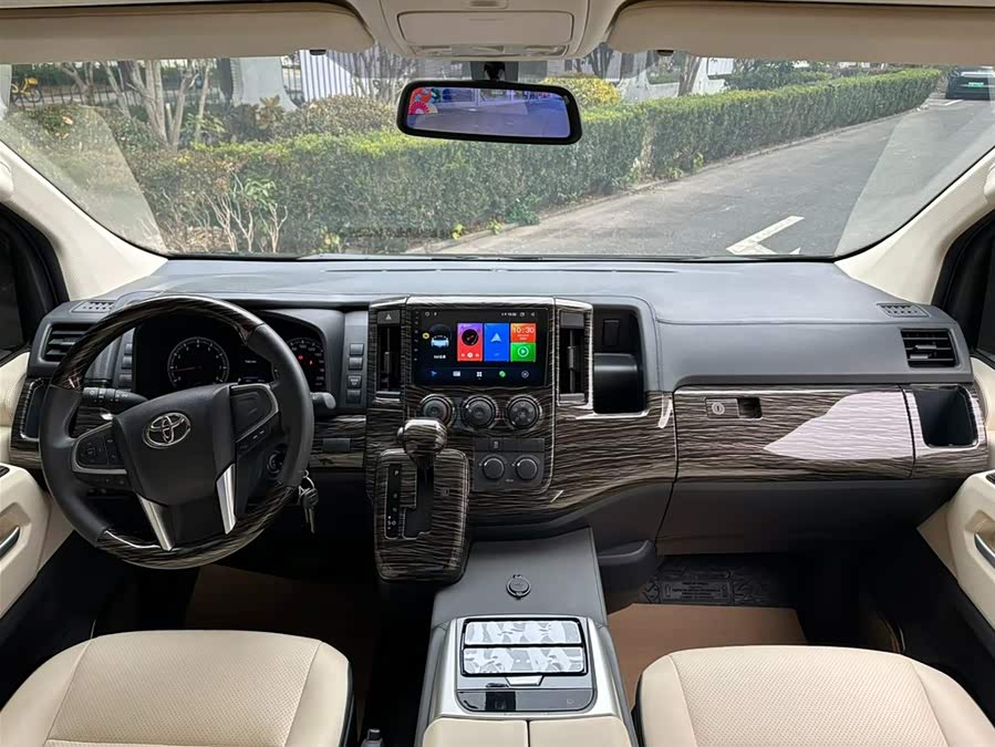 Toyota car image #6