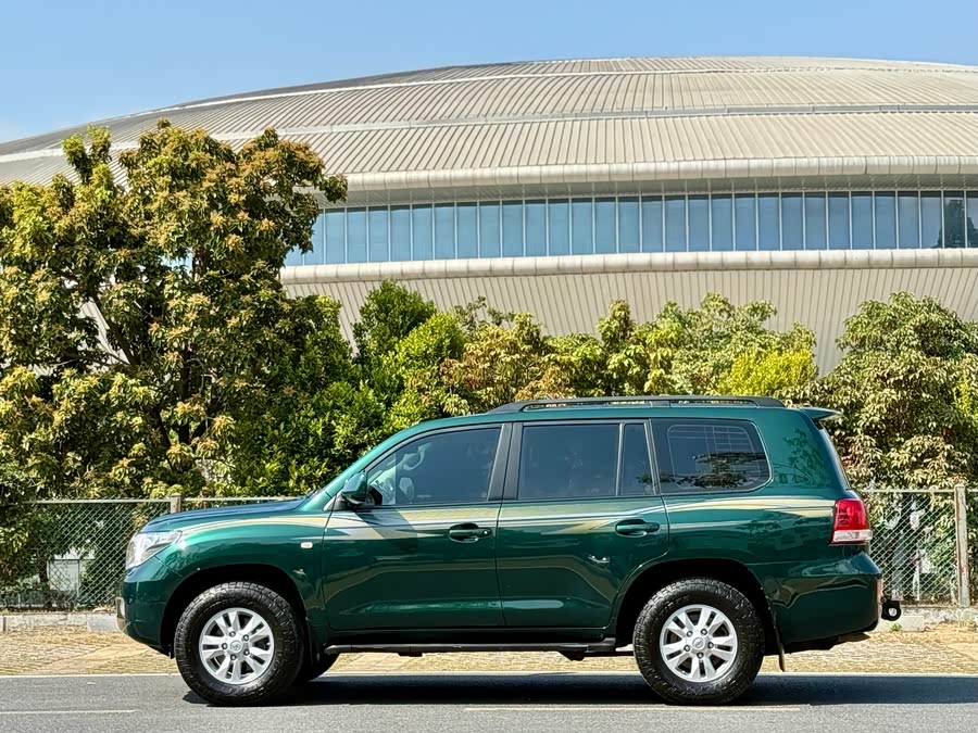 Toyota Land Cruiser 2008 car image #6