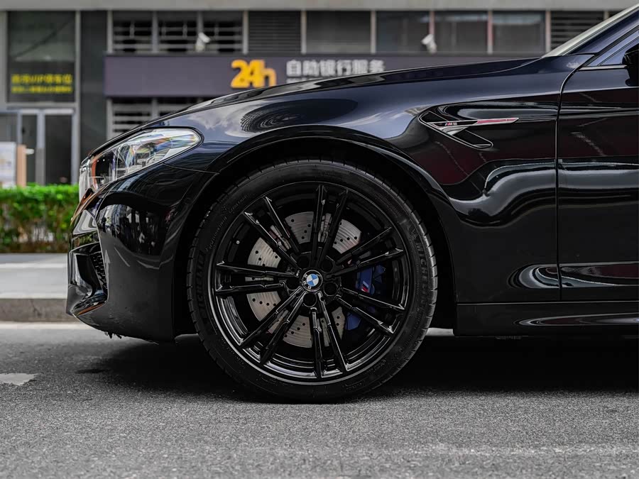 BMW M5 2018 #6 BMW M5 2018 car image #6