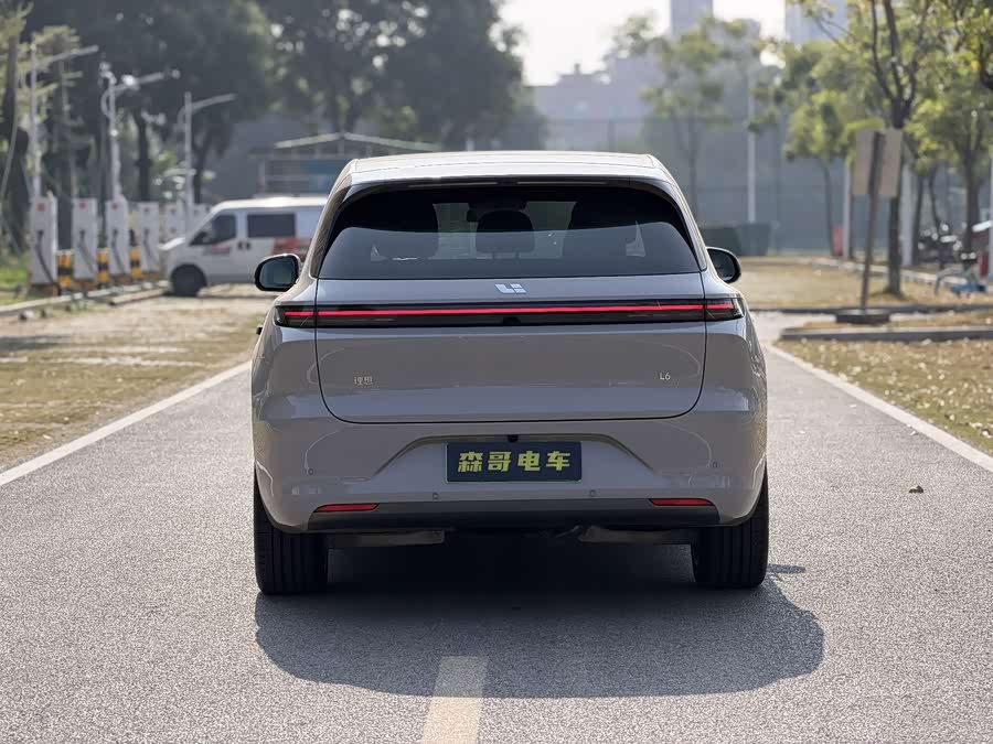 Li L6 2024 صورة سيارة #6