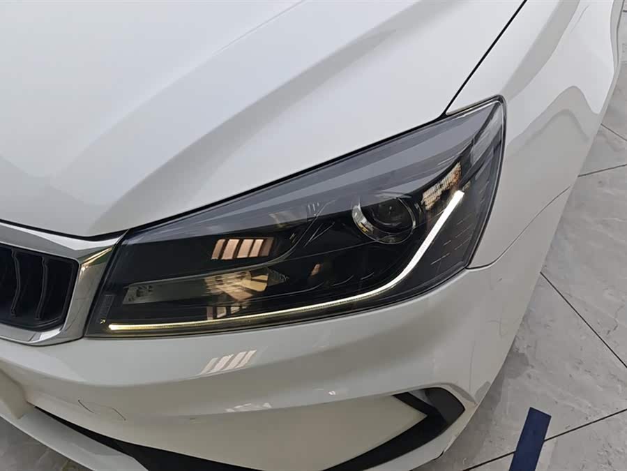 GEELY Emgrand 2021 car image #6