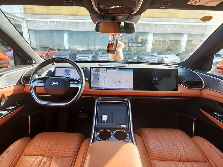 Xpeng G9 2023 صورة سيارة #6