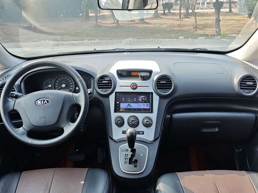 起亚 佳乐 2010 汽车图片 #6