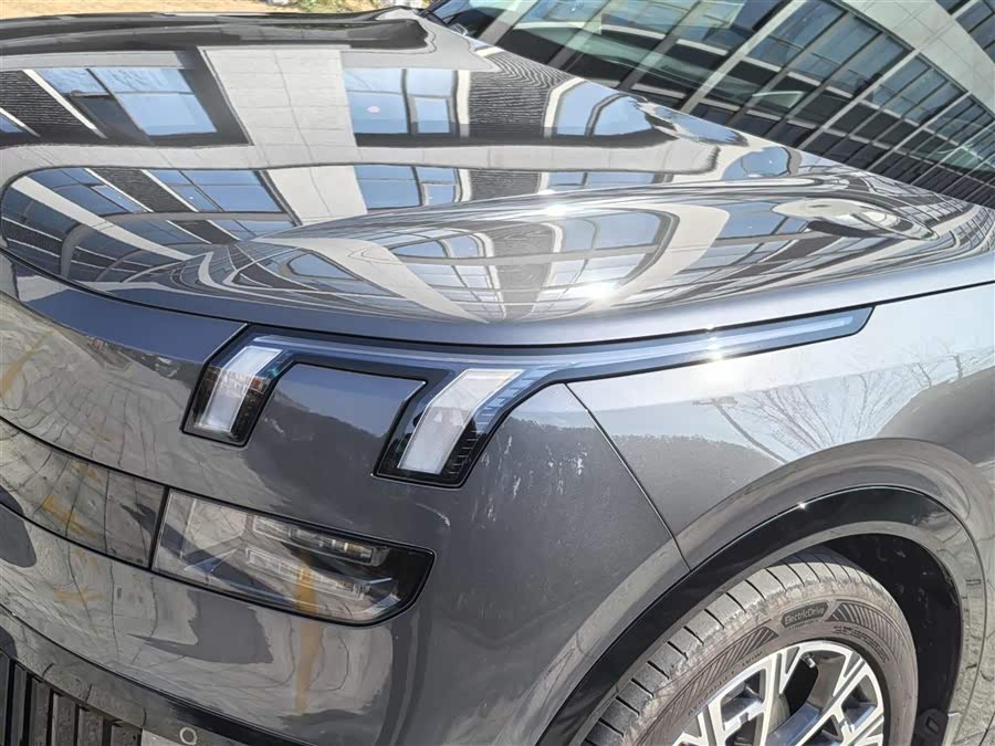 Lynk & Co 900 2025 car image #6