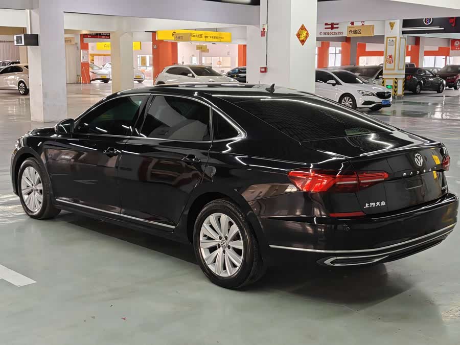 Volkswagen Passat 2019 immagine di auto #6