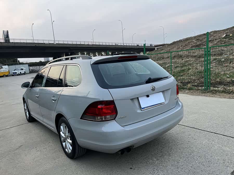 Volkswagen Golf (Imported) 2011 immagine di auto #6