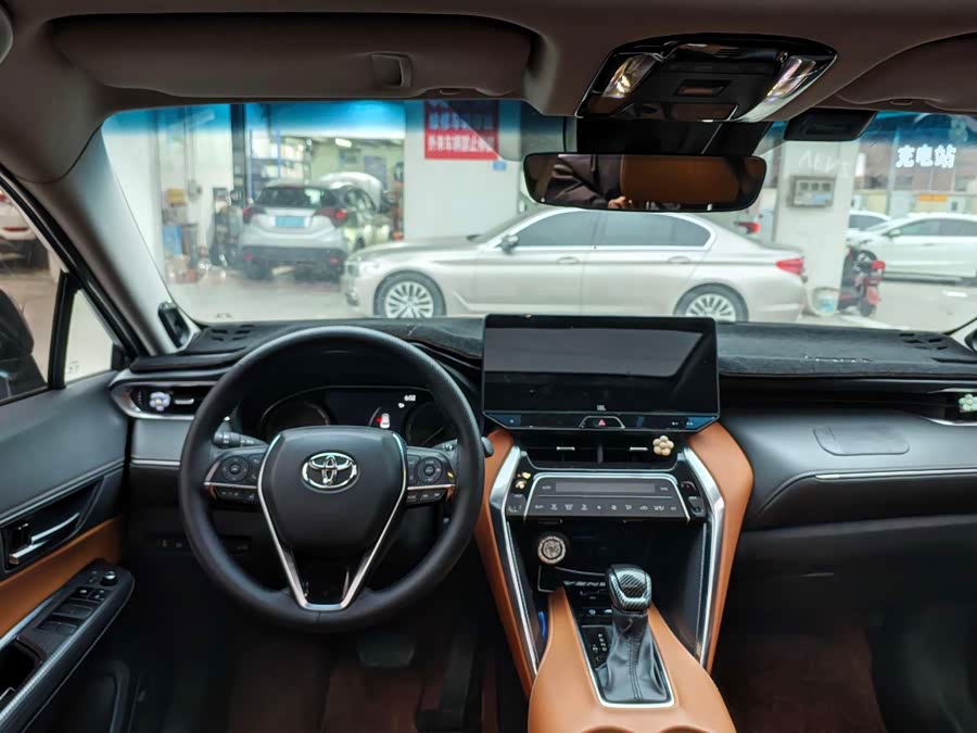 Toyota Venza 2023 car image #6