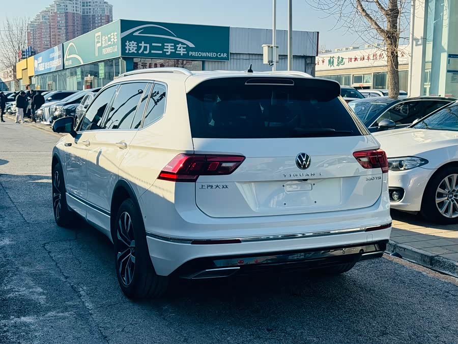 Volkswagen Tiguan L 2020 #6 Volkswagen Tiguan L 2020 car image #6