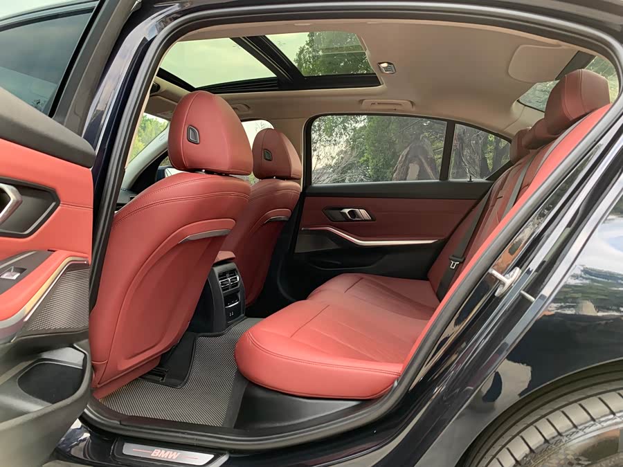 BMW i3 2023 car image #6