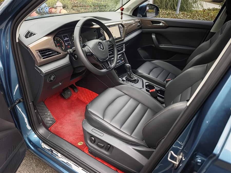 Volkswagen Tharu 2020 car image #6