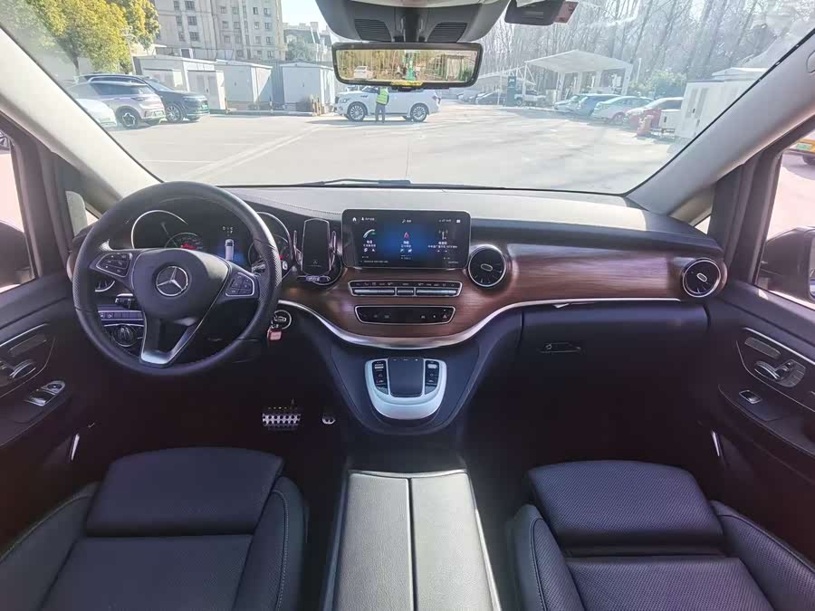 Mercedes-Benz V Class 2023 #6 Mercedes-Benz V Class 2023 car image #6