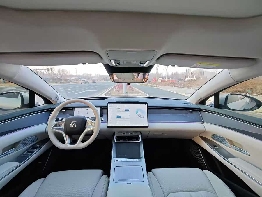 BYD HanL 2025 صورة سيارة #6