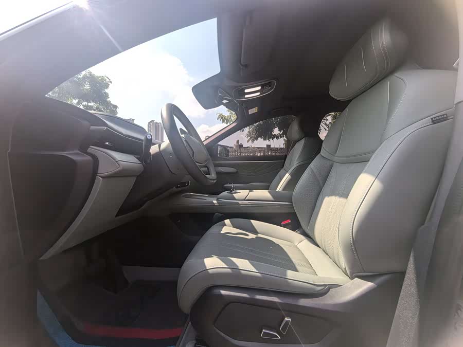 Deepal S07 2024 image de voiture #6