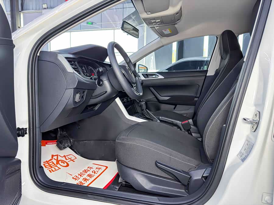 Volkswagen Polo 2013 immagine di auto #6