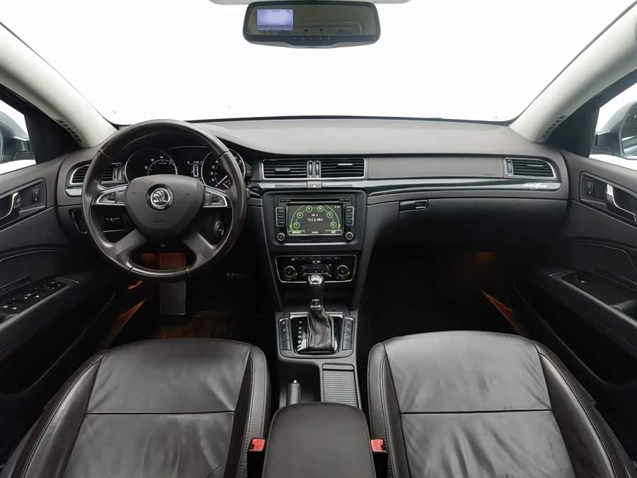 Skoda Superb Combi 2014 immagine di auto #6