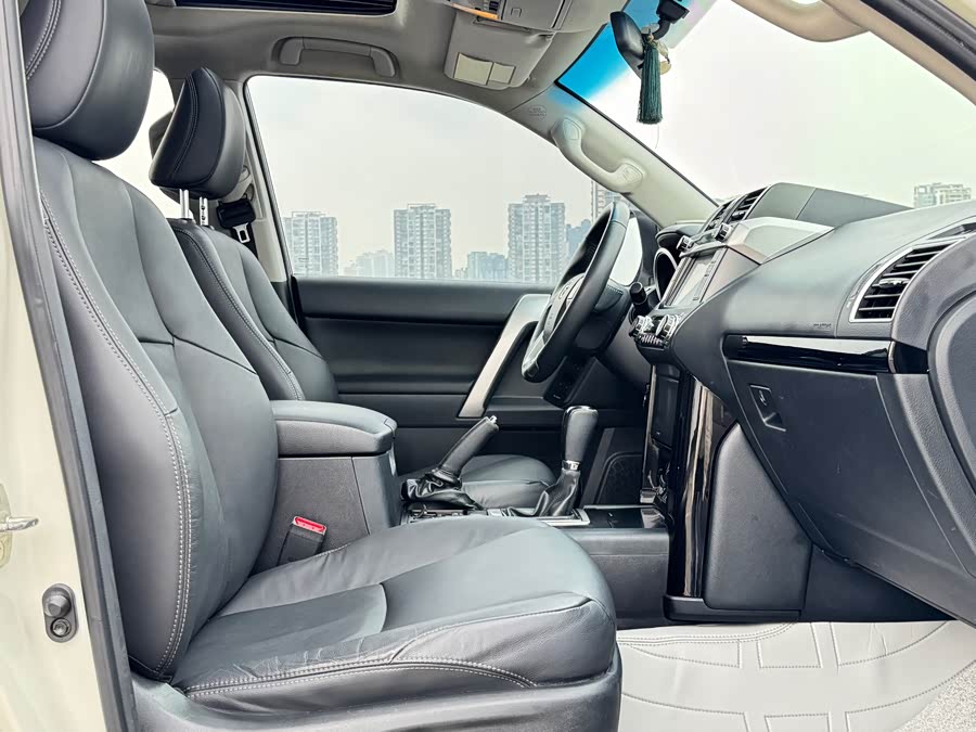 Toyota Land Cruiser Prado 2016 #6 Toyota Land Cruiser Prado 2016 car image #6