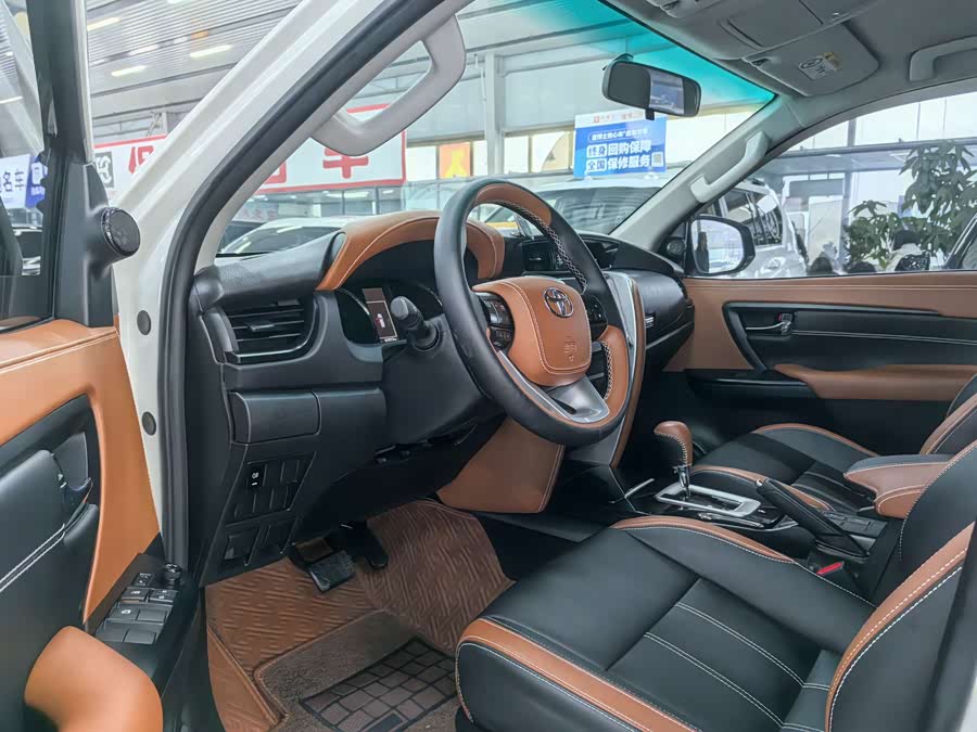 Toyota Fortuner 2019 car image #6