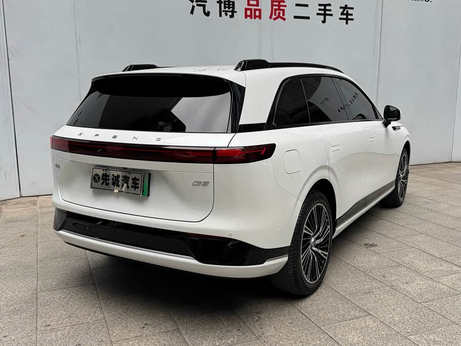 Xpeng G9 2025 car image #6