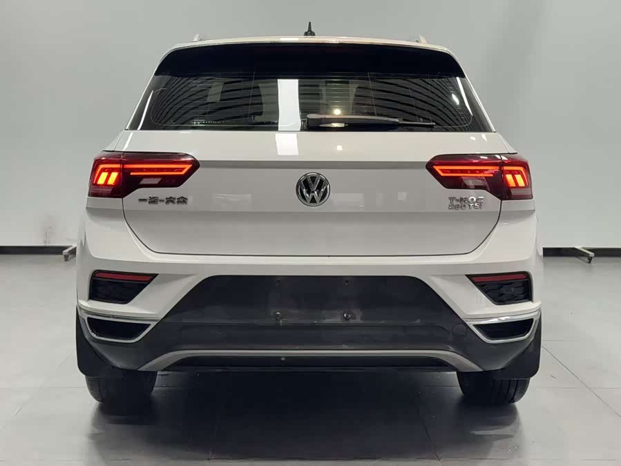 Volkswagen T-Roc 2019 car image #6
