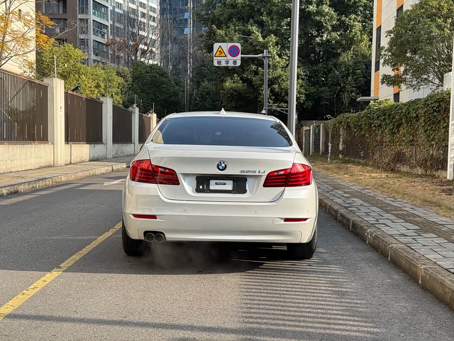 BMW 5 Series 2016 #6 BMW 5 Series 2016 car image #6