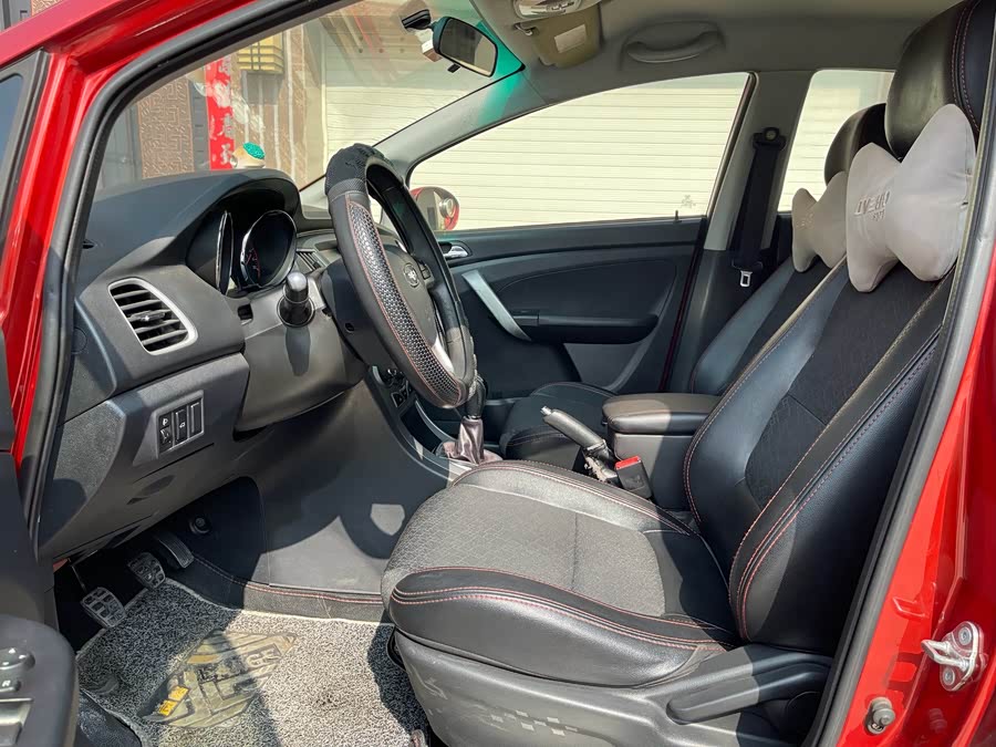 Kaiyi C3R 2015 #6 Kaiyi C3R 2015 car image #6