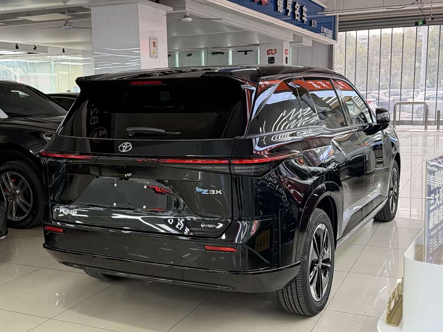 丰田 铂智3X 2026 #6 丰田 铂智3X 2026 汽车图片 #6