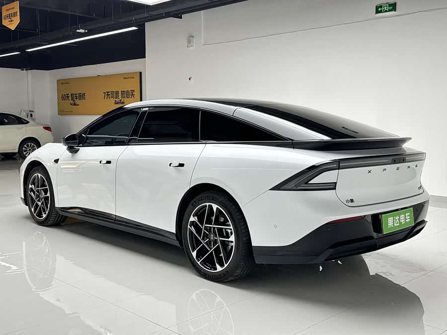 Xpeng P7+ 2024 #6 Xpeng P7+ 2024 car image #6