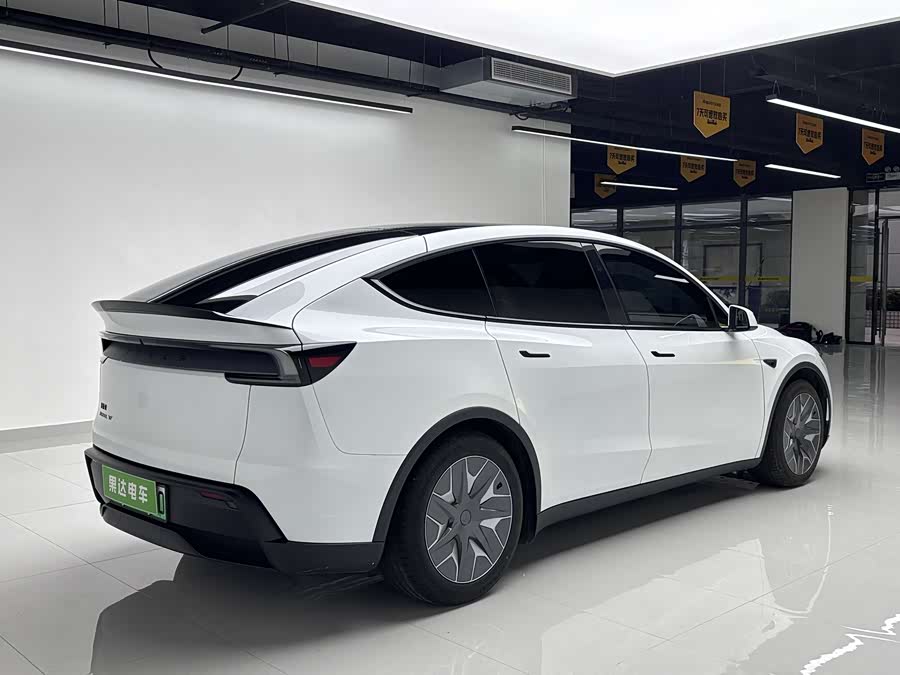 特斯拉 Model Y L 2025 汽车图片 #6