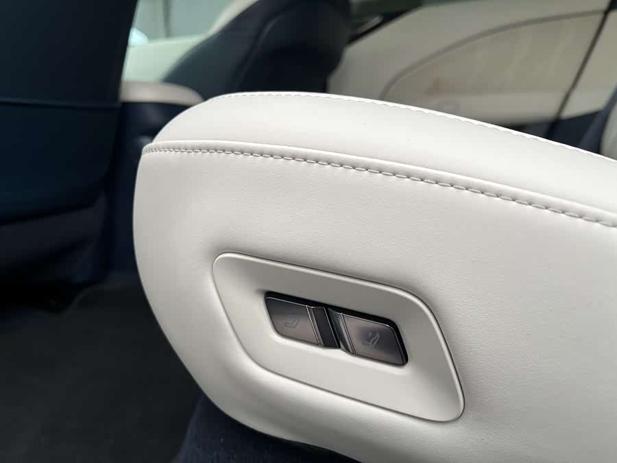 极氪 极氪007 2024 汽车图片 #6