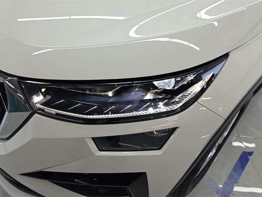 Skoda Kodiaq 2024 imagem de carro #6