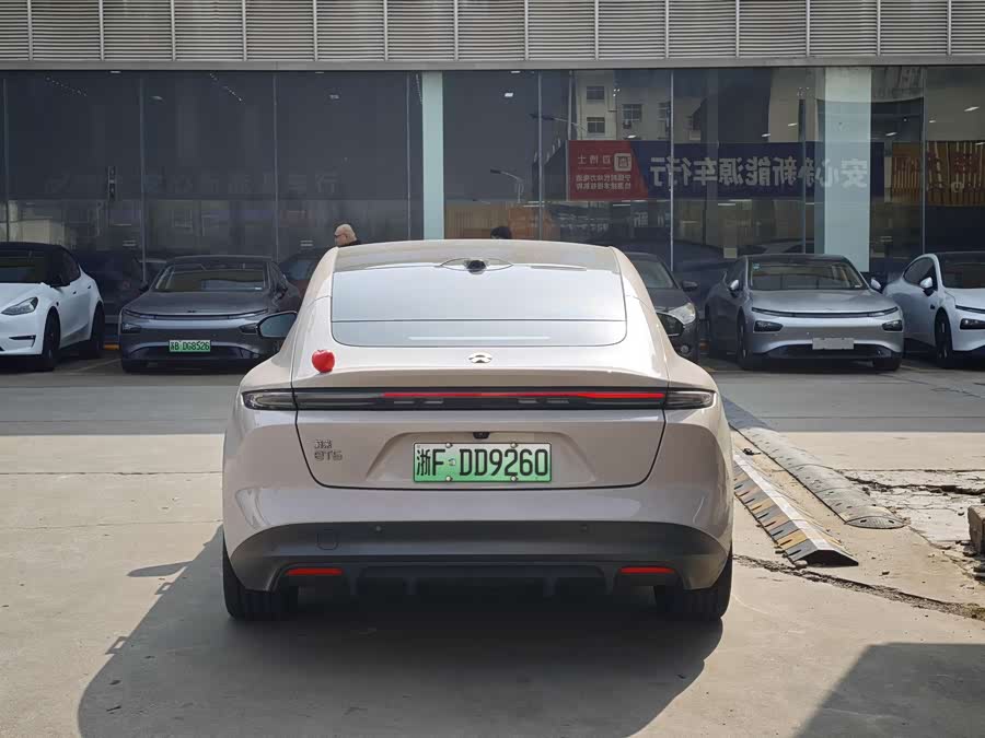 蔚来 蔚来ET5 2023 汽车图片 #6