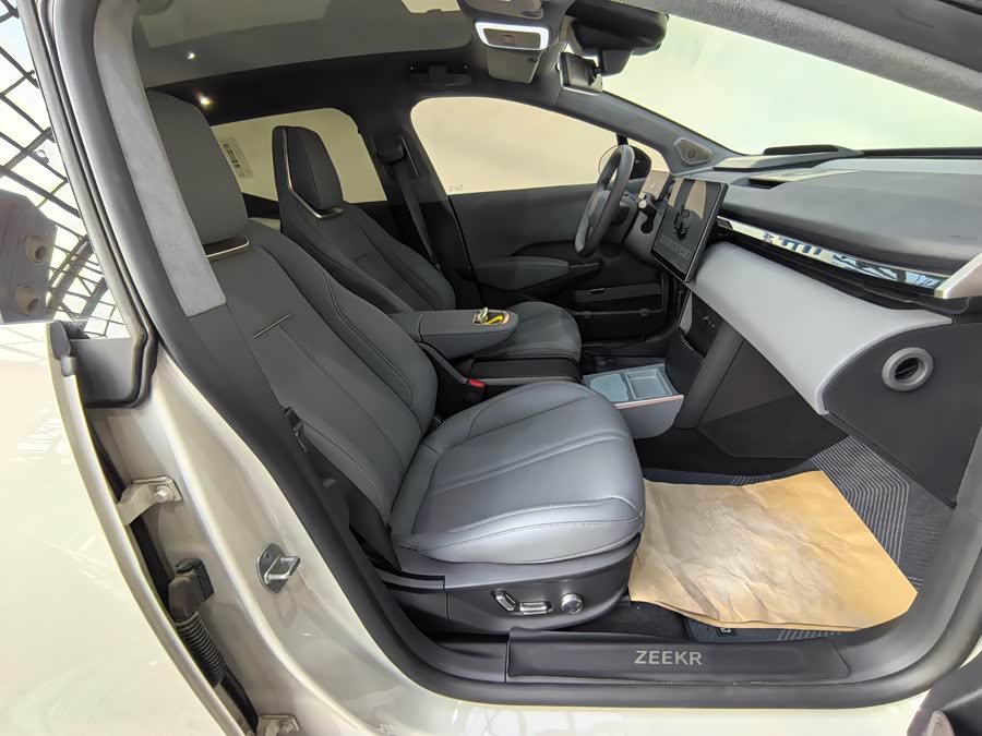 Zeekr X 2023 car image #6