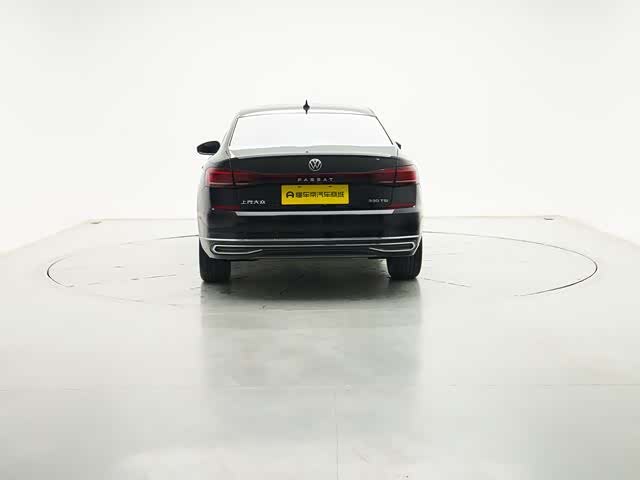 Volkswagen Passat 2023 imagen de coche #6