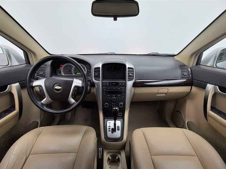 Chevrolet Captiva (Imported) 2010 car image #6