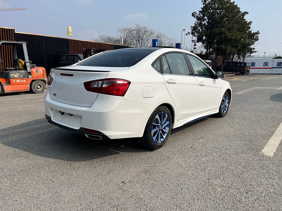 Soueast V5 Lingzhi 2015 car image #6