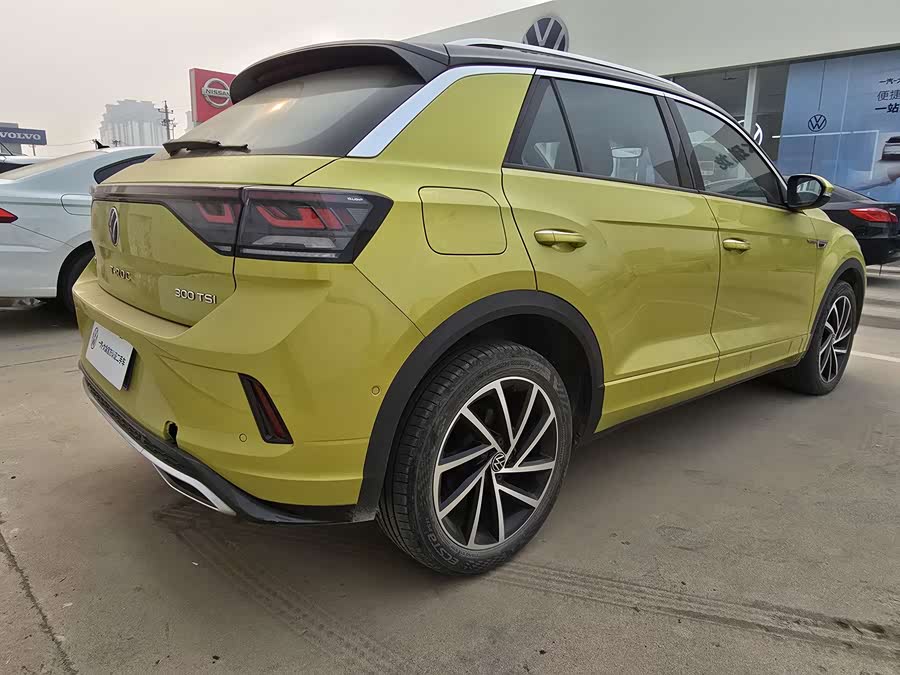 Volkswagen T-Roc 2023 #6 Volkswagen T-Roc 2023 car image #6