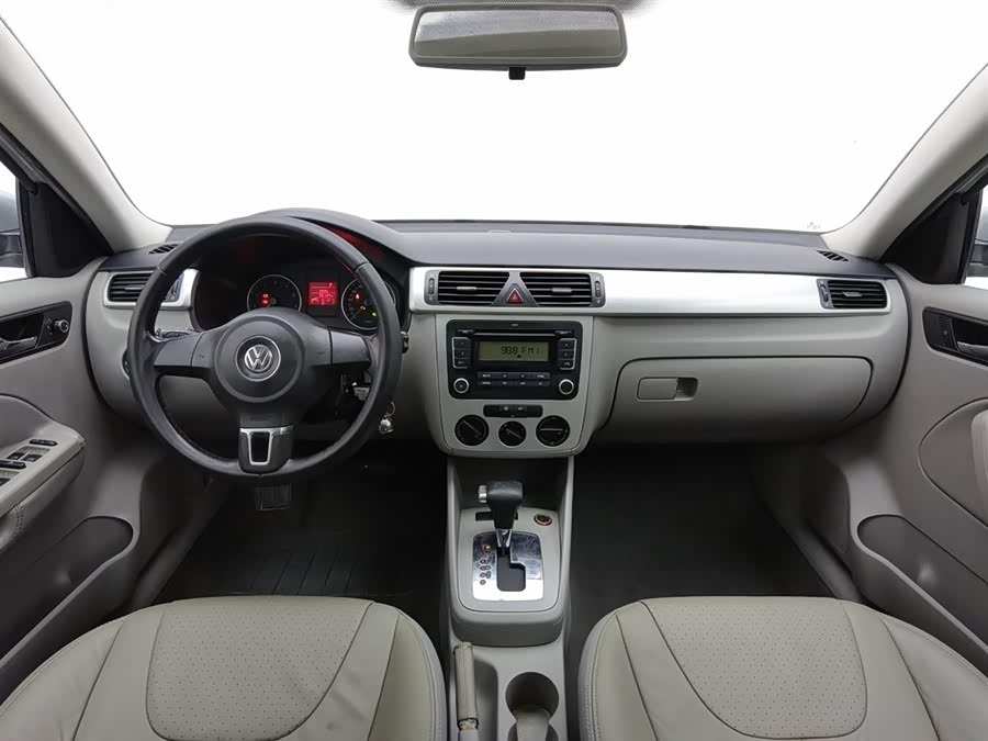 Volkswagen Bora 2011 immagine di auto #6