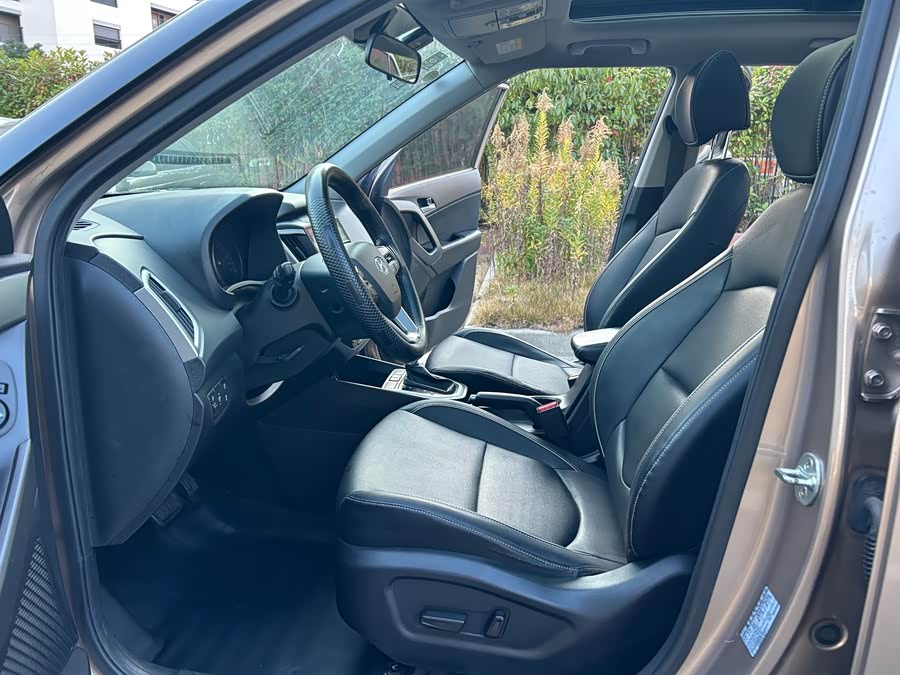 Hyundai ix25 2016 car image #6