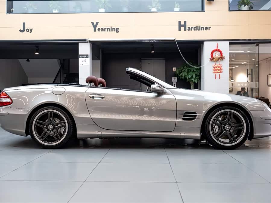 Mercedes-Benz SL Class 2007 car image #6