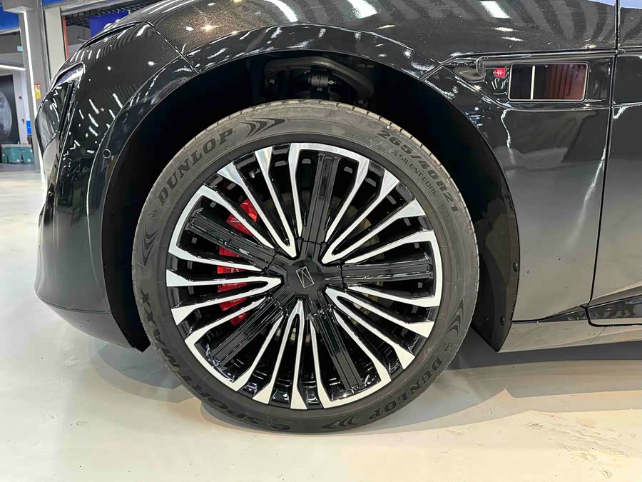 Avatr 12 2024 car image #6