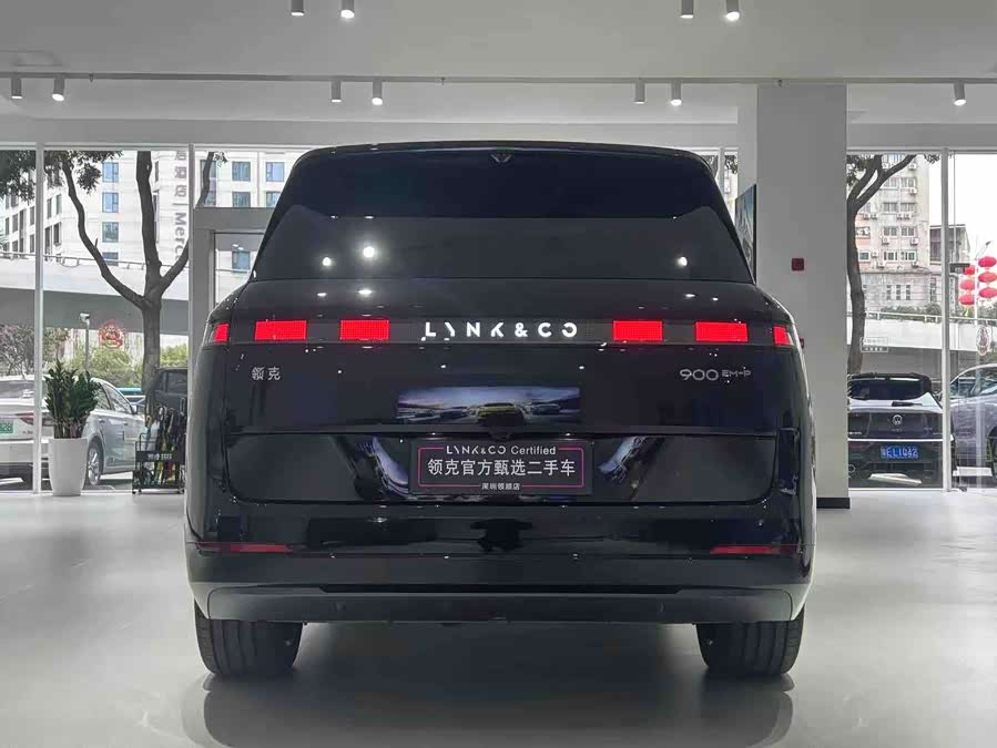 Lynk & Co 900 2025 car image #6
