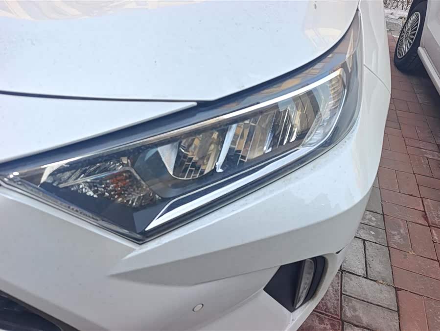 Toyota RAV4 Hybird E+ 2021 car image #6