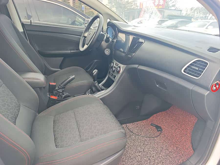 Kaiyi C3 2017 изображение автомобиля #6