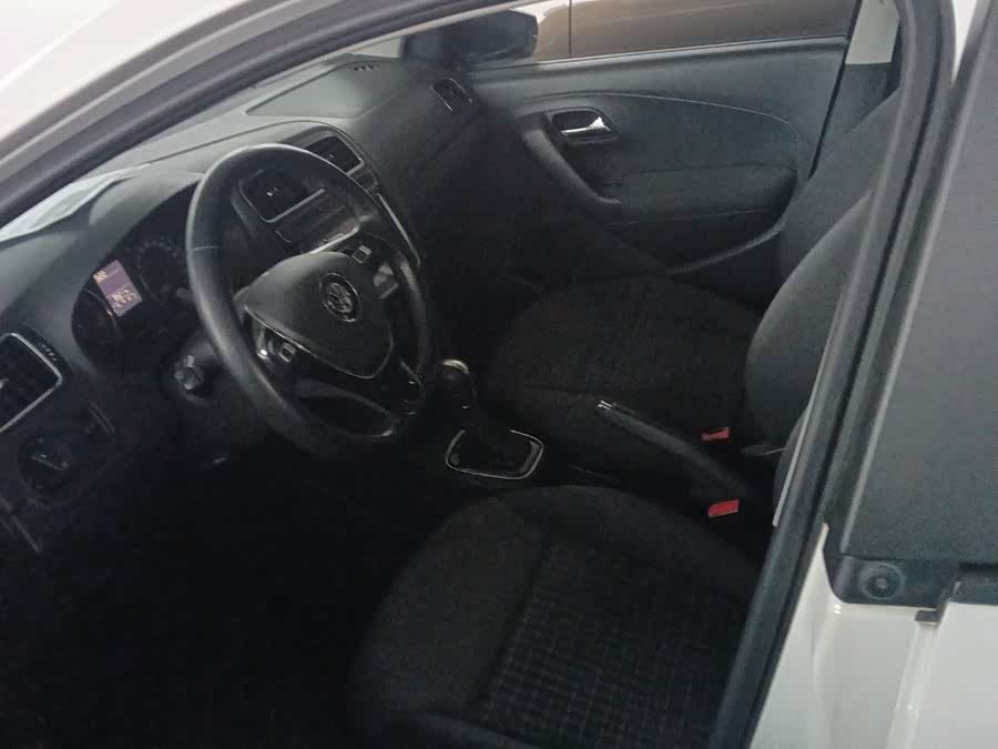 Volkswagen Polo 2018 immagine di auto #6