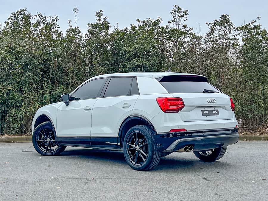 Audi Q2L 2021 #6 Audi Q2L 2021 car image #6