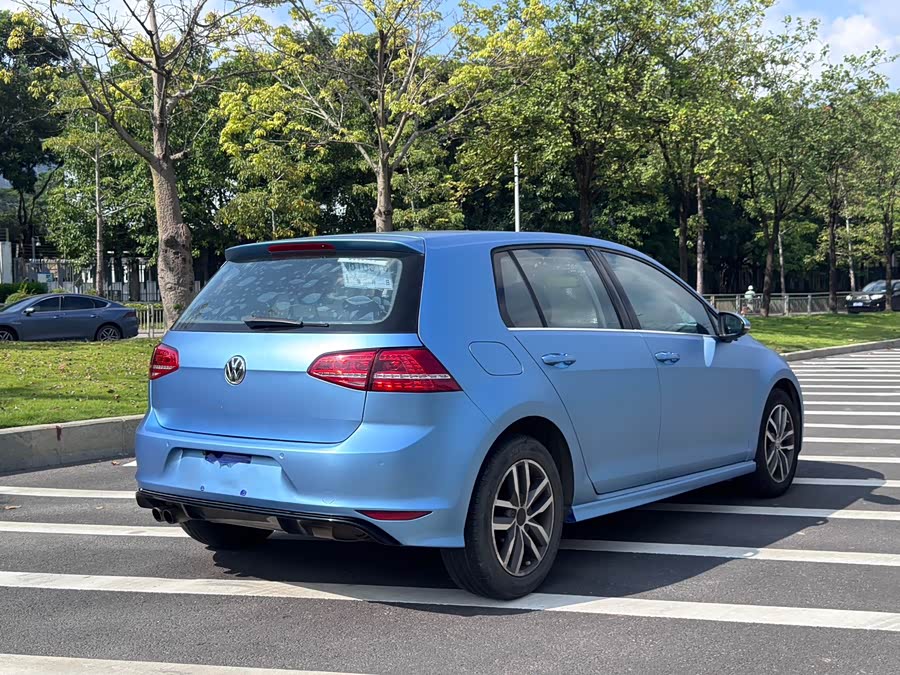 Volkswagen Golf 2016 car image #6