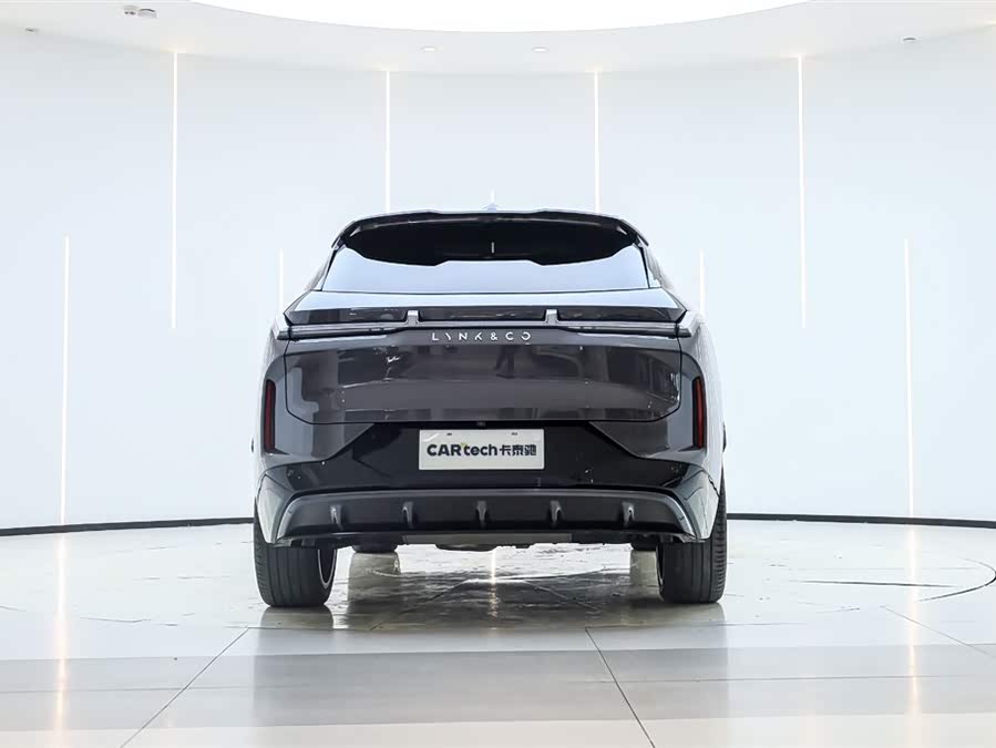 Lynk & Co 08 EM-P 2025 car image #6